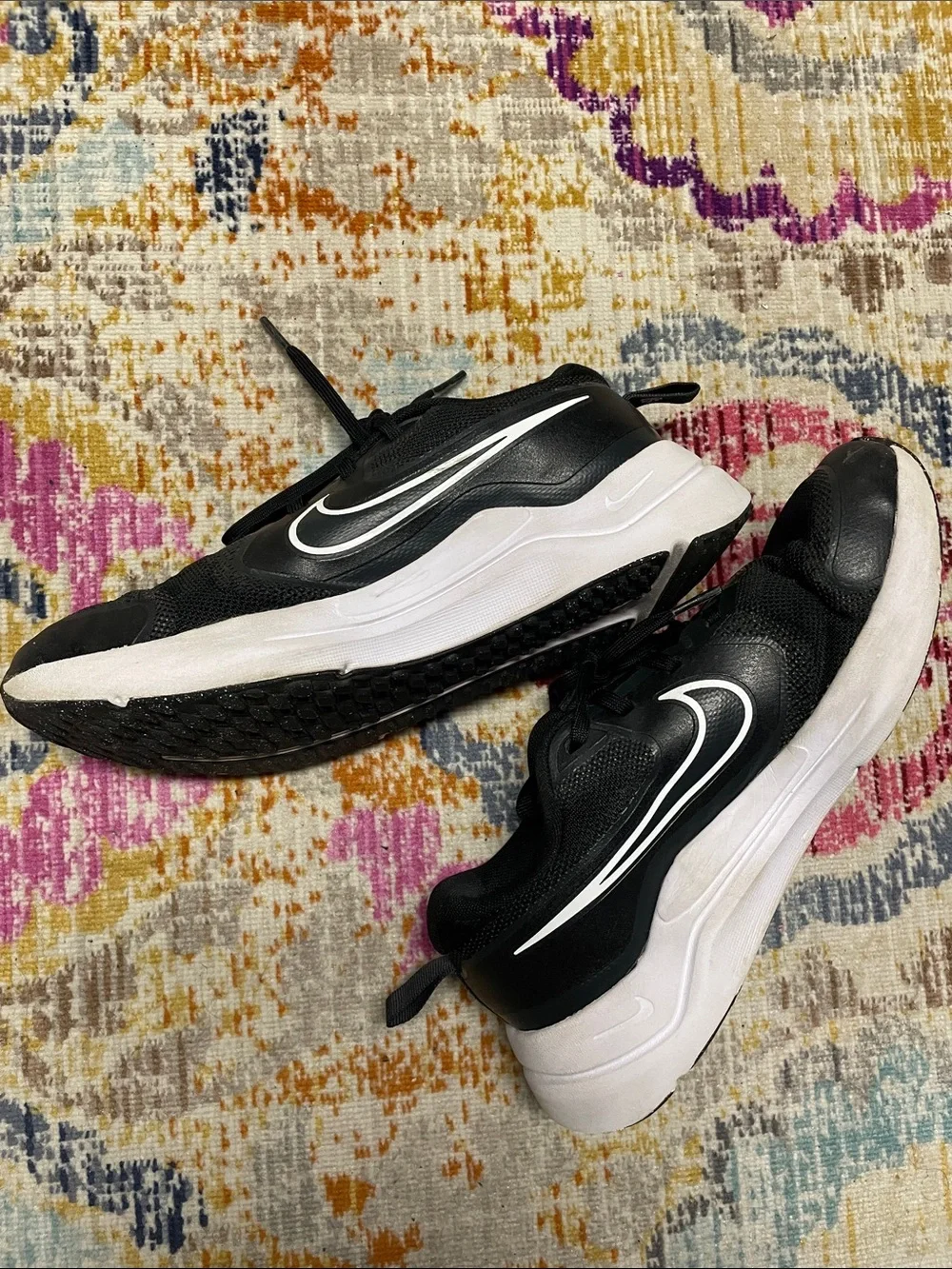 Boys Nike  4.5Y Cosmic Runner